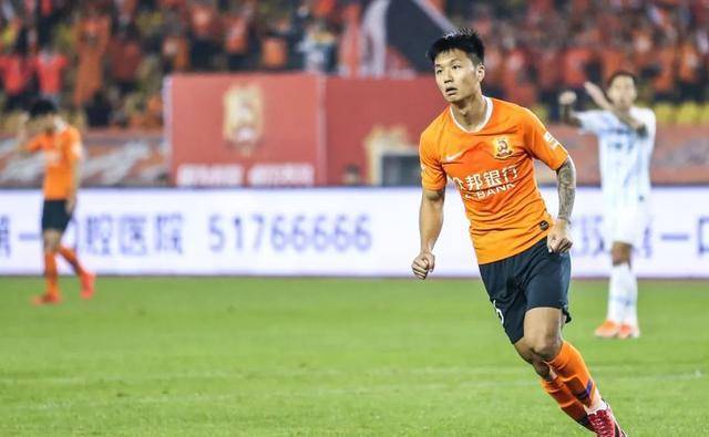 【Jdb电子官网】
五年前无缘中甲一线队 如今他一人双杀广州双雄、破鲁能上港(图2)